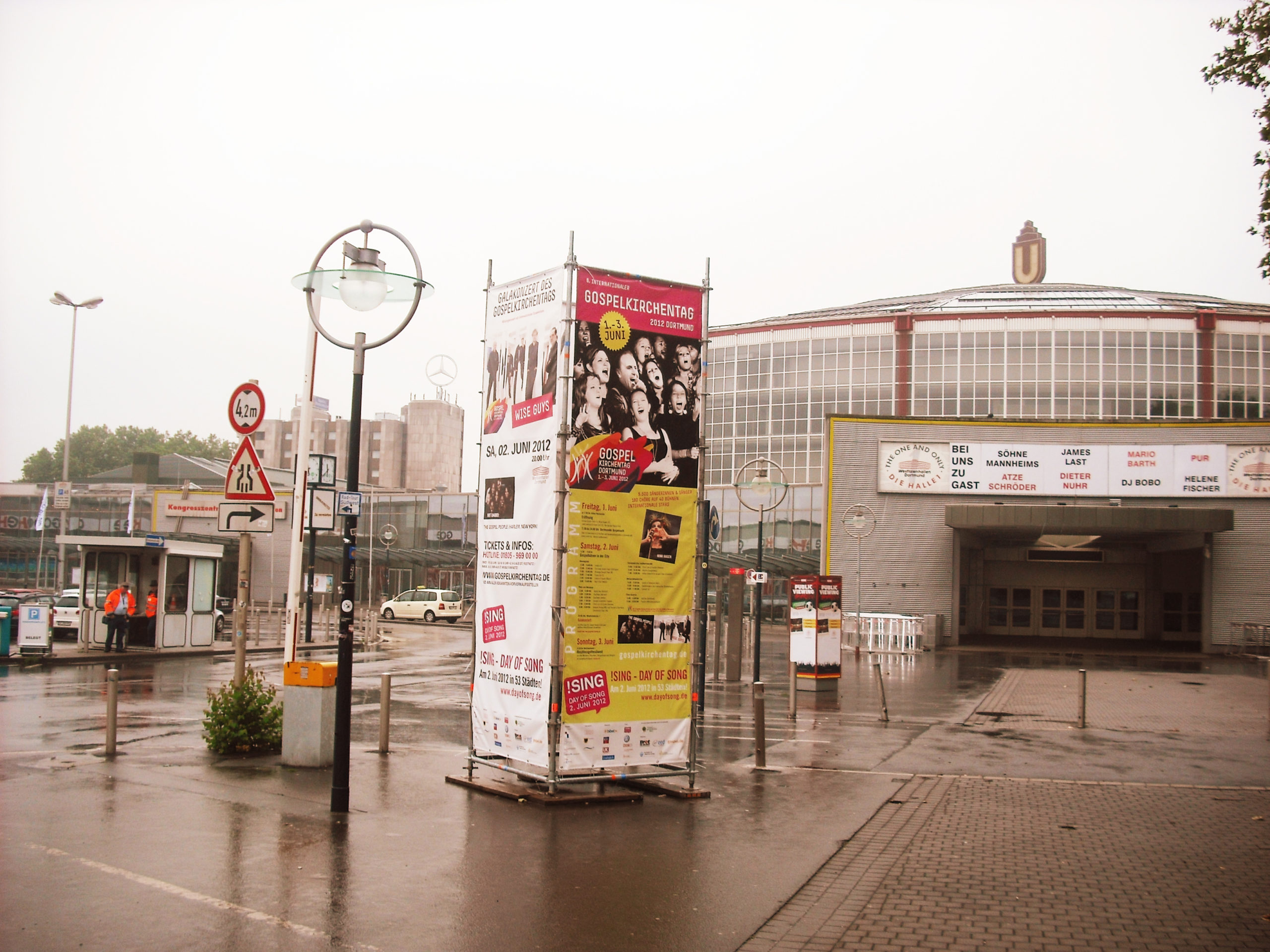 werbeturm-modulgeruest-geruestbau-boenninger-dortmund