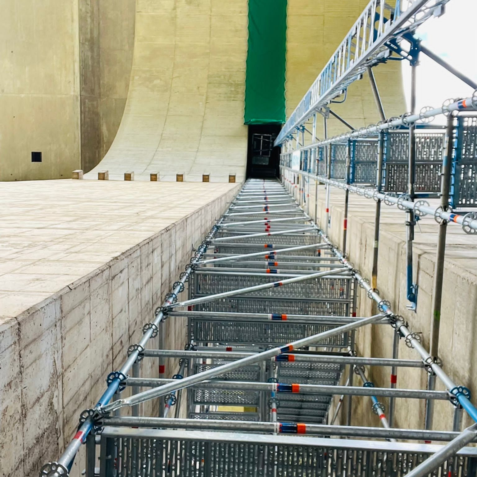 Gerüstbau Bönninger Referenzprojekt Brückenrüstung Dortmund (Wiesentalbrücke)