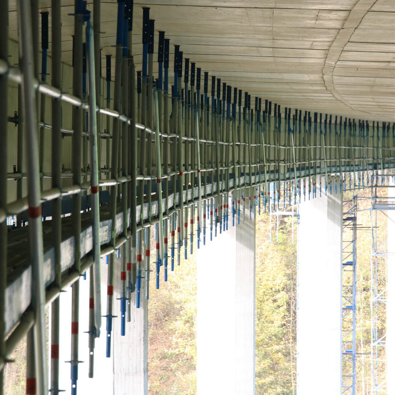 Gerüstbau Bönninger Referenzprojekt Brückenrüstung Dortmund (Haxtergrund)