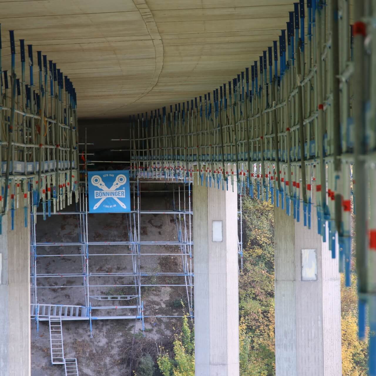Gerüstbau Bönninger Referenzprojekt Brückenrüstung Dortmund (Haxtergrund)