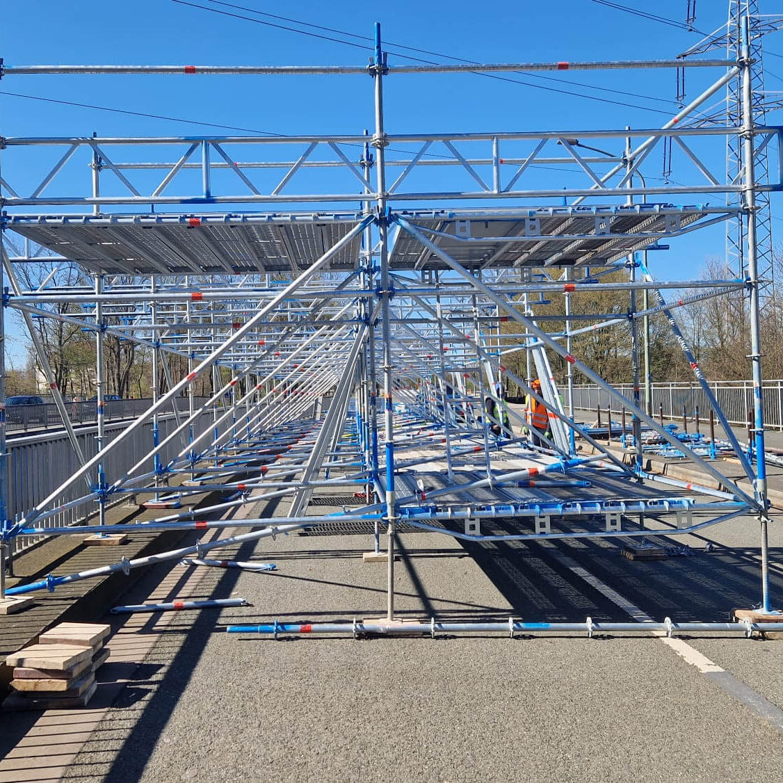 Gerüstbau Bönninger Referenzprojekt Sanierung und Ausbesserung Brücke