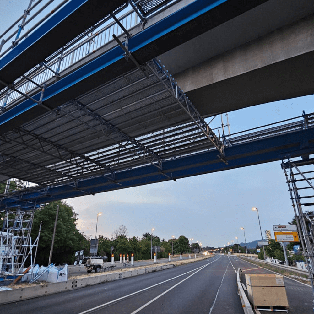 Gerüstbau Bönninger Referenzptojekt Stahlbau Brücke Aschaffenburg