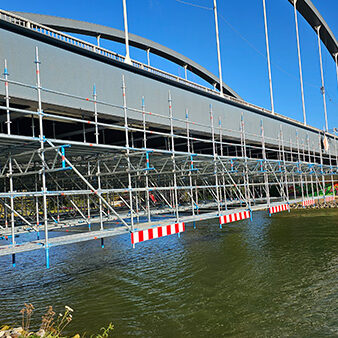 Gerüstbau Bönninger Leistungen Brückenrüstungen (Dortmund-Ems Kanal, NRW, Deutschland)