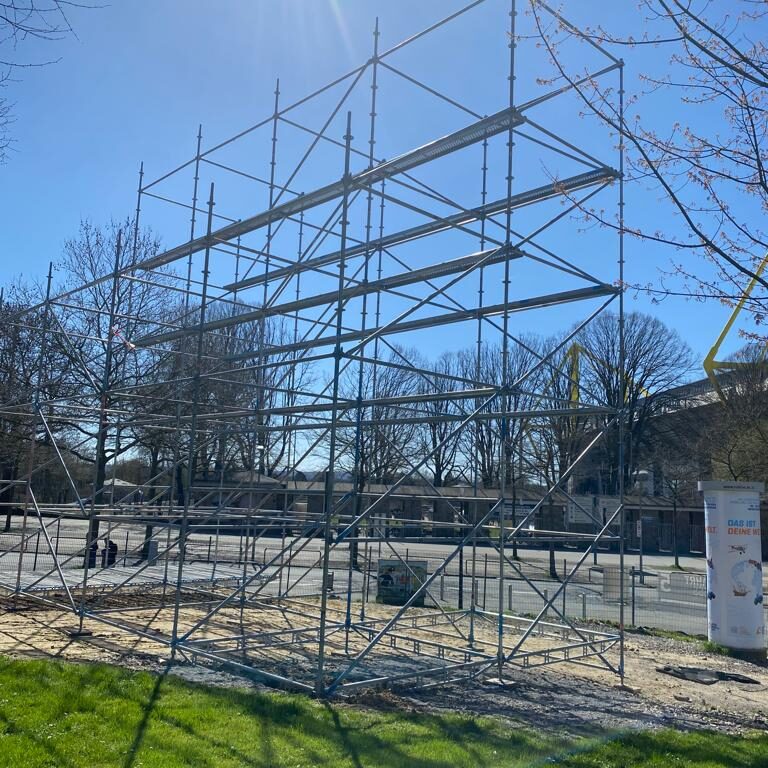 Gerüstbau Bönninger Leistungen Werbegerüst BVB Dortmund