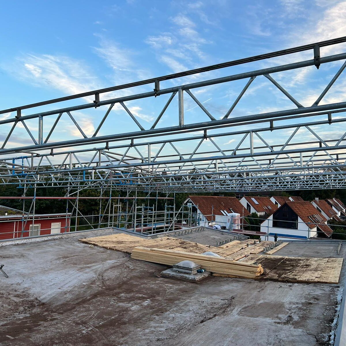 Gerüstbau Bönninger Leistungen Wetterschutzdach Gelsenkirchen