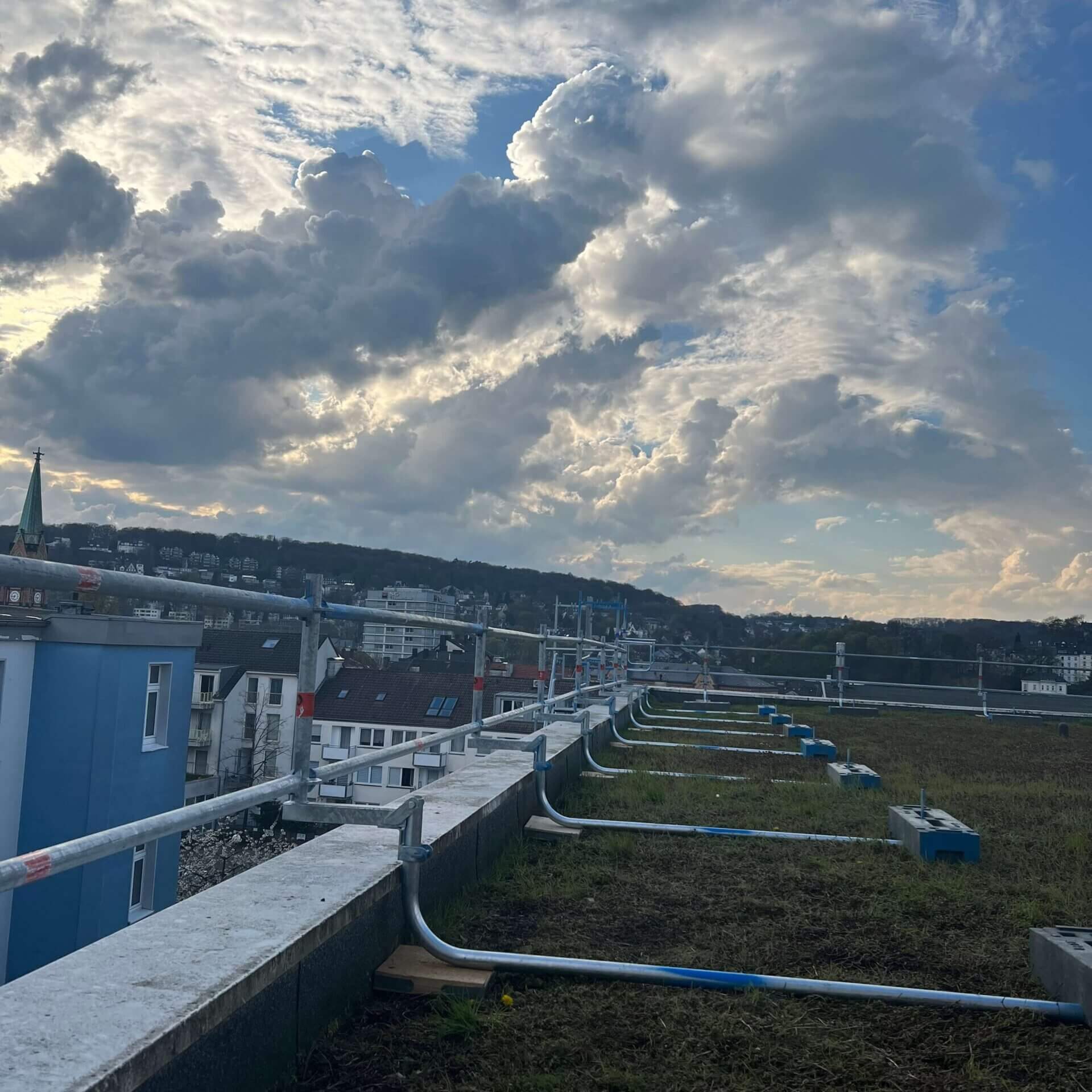 Gerüstbau Bönninger Leistungen Fachdachabsturzsicherung